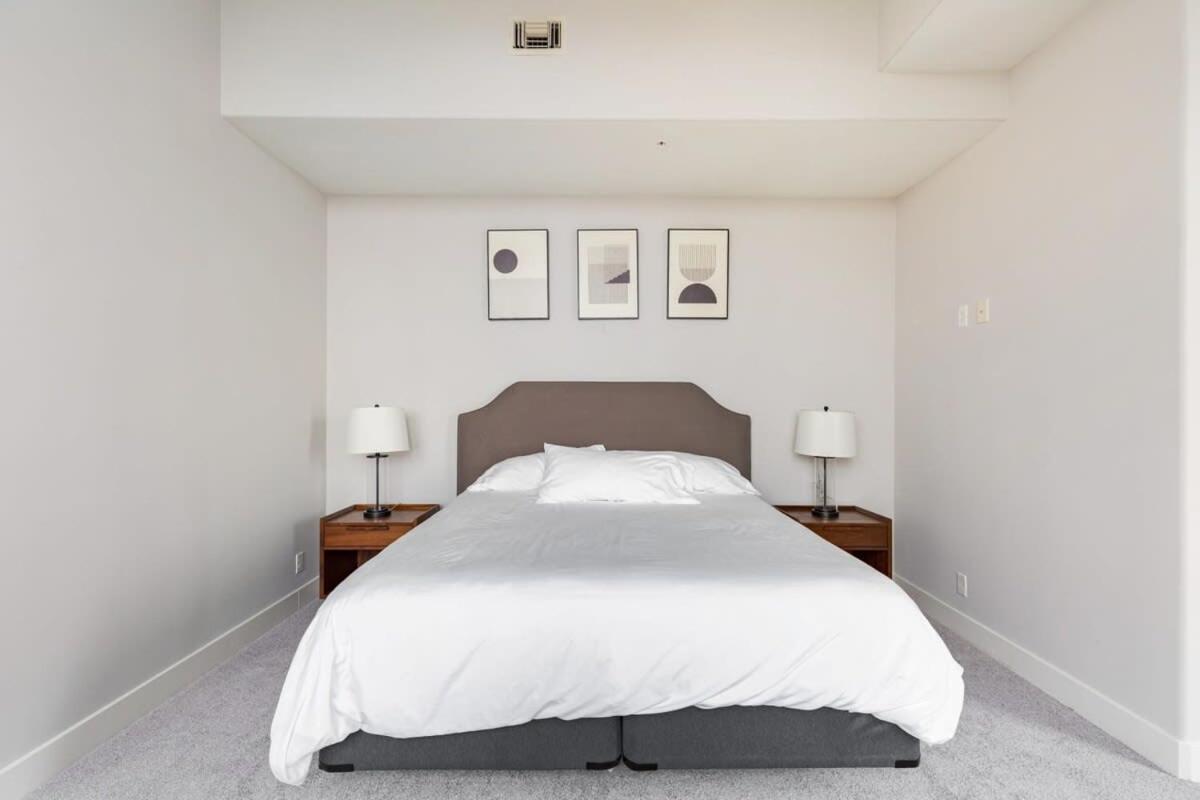 Apartment 2b 2ba Luxury Downtown Rooftop Deck & Gym Baltimore
