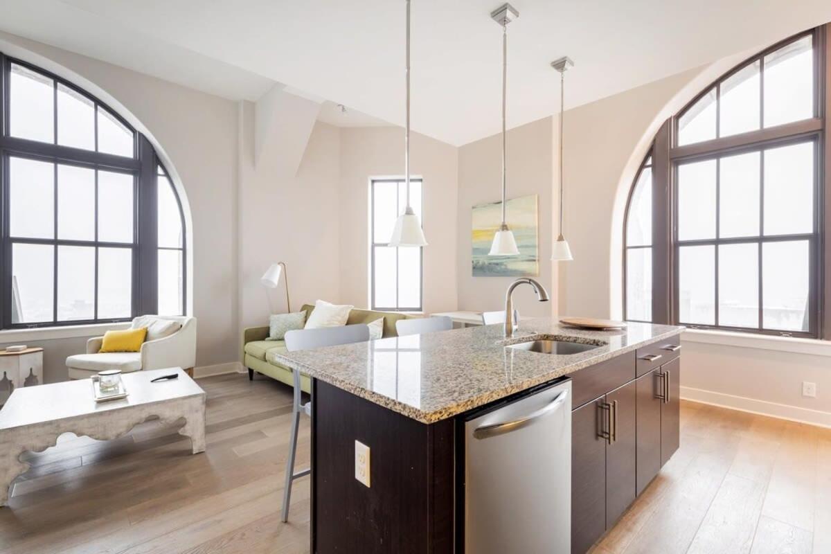 2b 2ba Luxury Downtown Rooftop Deck & Gym *