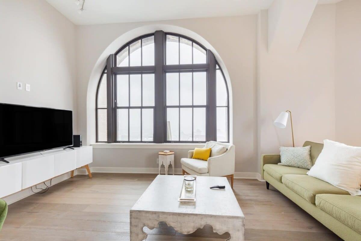 2b 2ba Luxury Downtown Rooftop Deck & Gym Baltimore